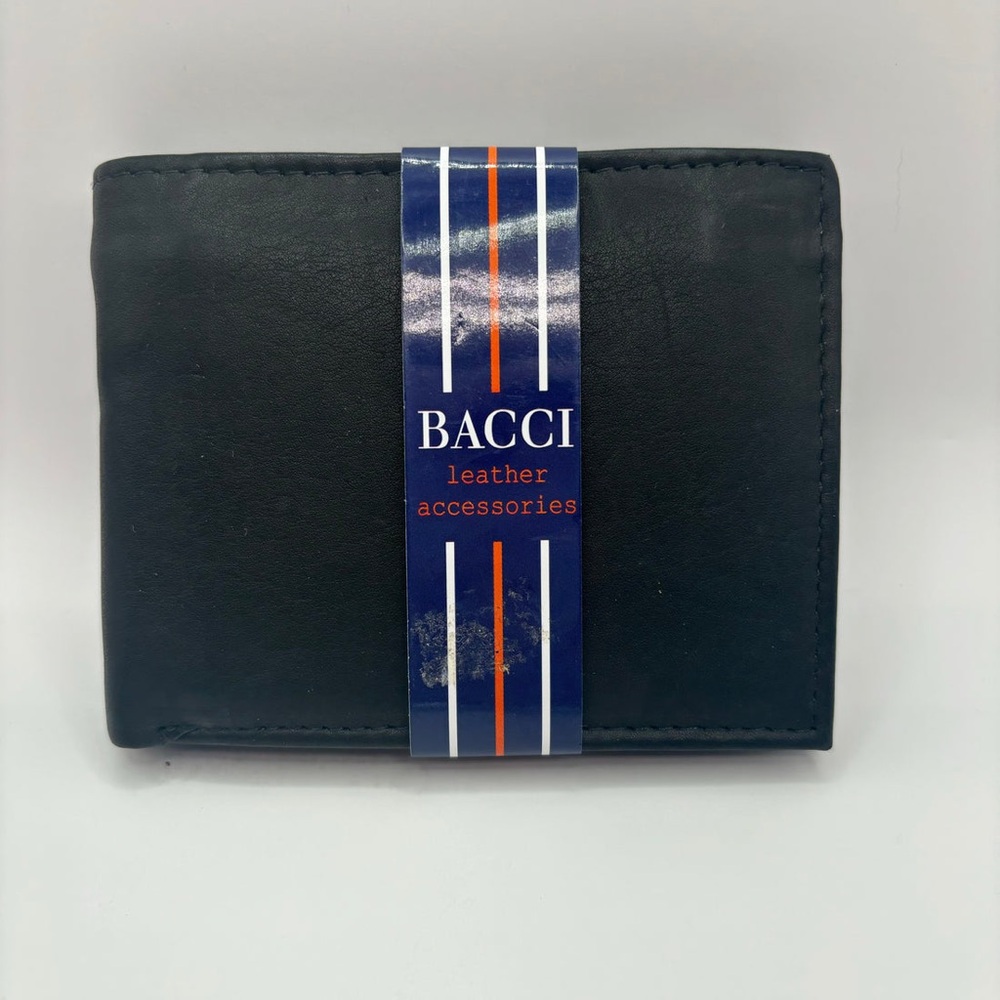 Mens Bacci Genuine Leather Bifold Wallet in the Color Black - Picture 5 of 5